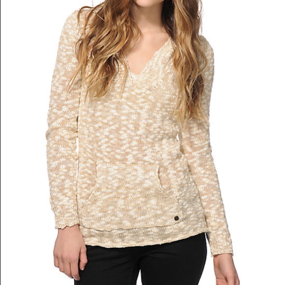 Roxy Pull Over Knit Hoodie with Kangaroo Pockets.    E